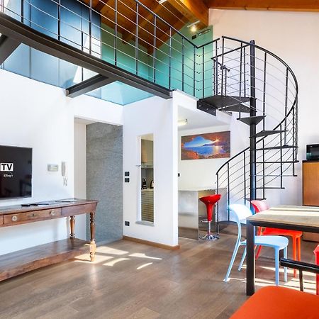 Strepitoso Loft Con Vista Duomo Apartment Alba  Exterior photo
