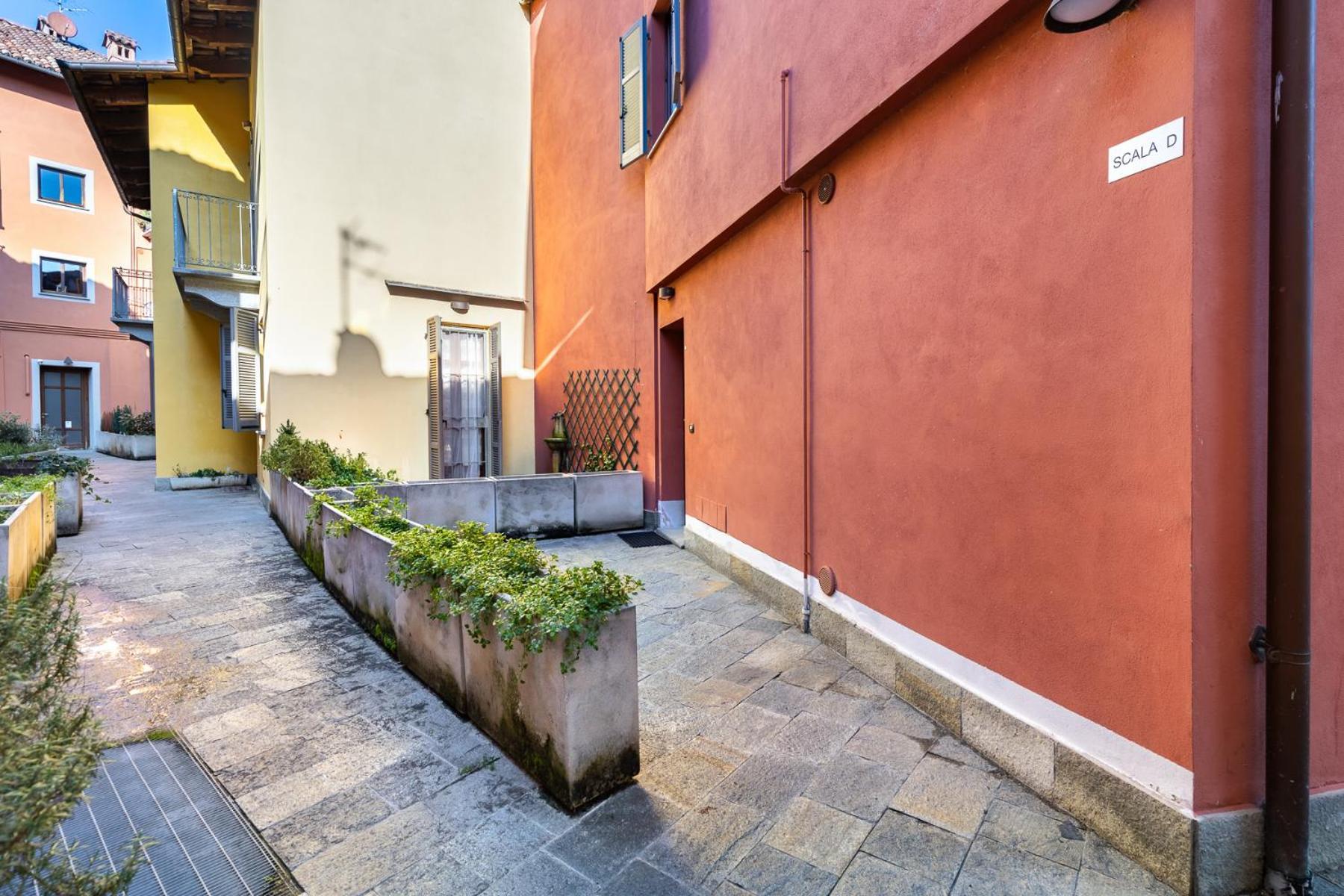 Strepitoso Loft Con Vista Duomo Apartment Alba  Exterior photo